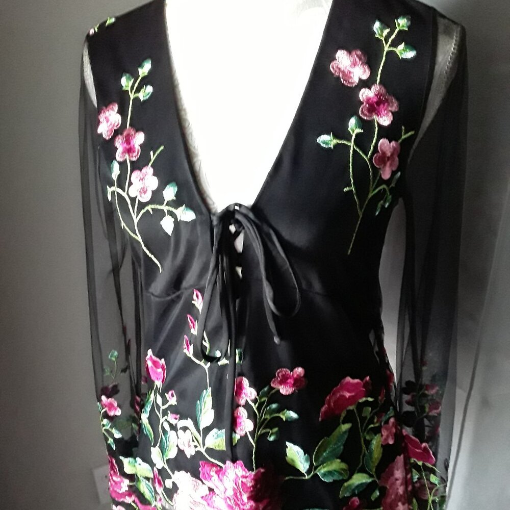 VENUS lovely embroderied sheer tie neckline floral top size S